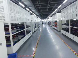 鋁氧化行業(yè)怎樣降低冷水機(jī)組耗電量，節(jié)省運(yùn)營(yíng)成本